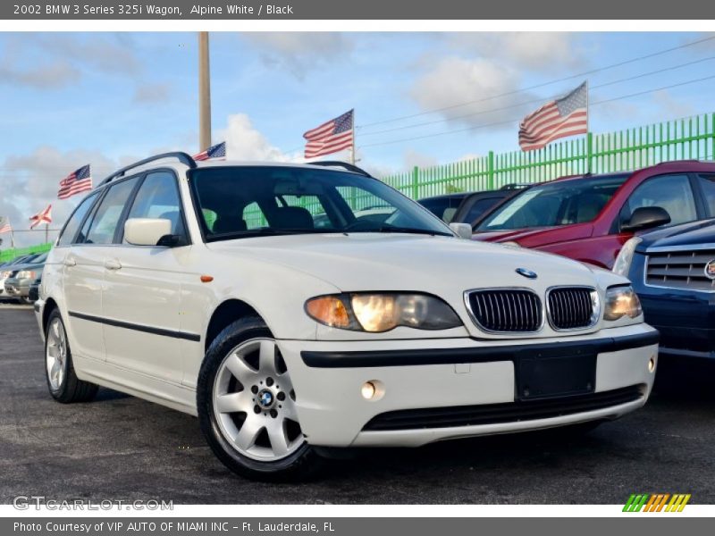 Front 3/4 View of 2002 3 Series 325i Wagon