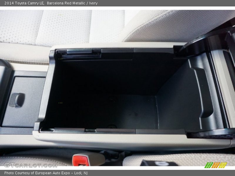 Barcelona Red Metallic / Ivory 2014 Toyota Camry LE