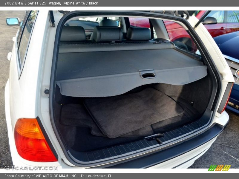 Alpine White / Black 2002 BMW 3 Series 325i Wagon