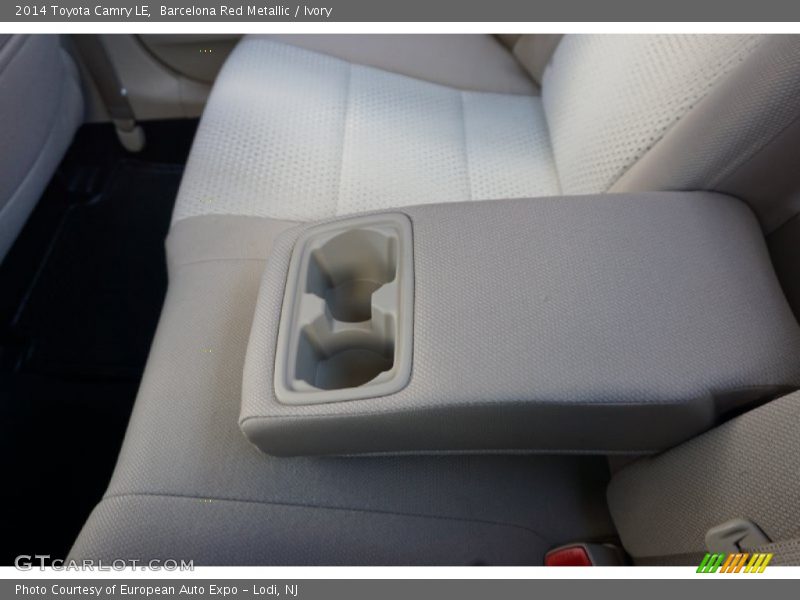 Barcelona Red Metallic / Ivory 2014 Toyota Camry LE