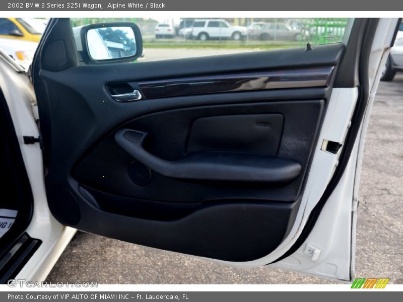 Alpine White / Black 2002 BMW 3 Series 325i Wagon