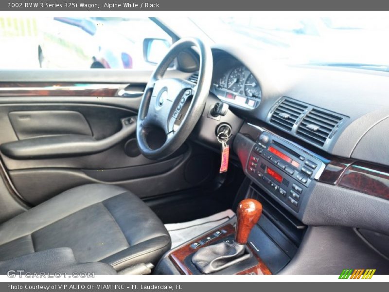 Alpine White / Black 2002 BMW 3 Series 325i Wagon