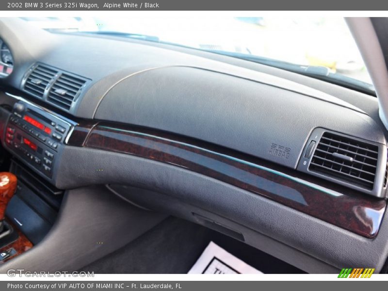 Alpine White / Black 2002 BMW 3 Series 325i Wagon