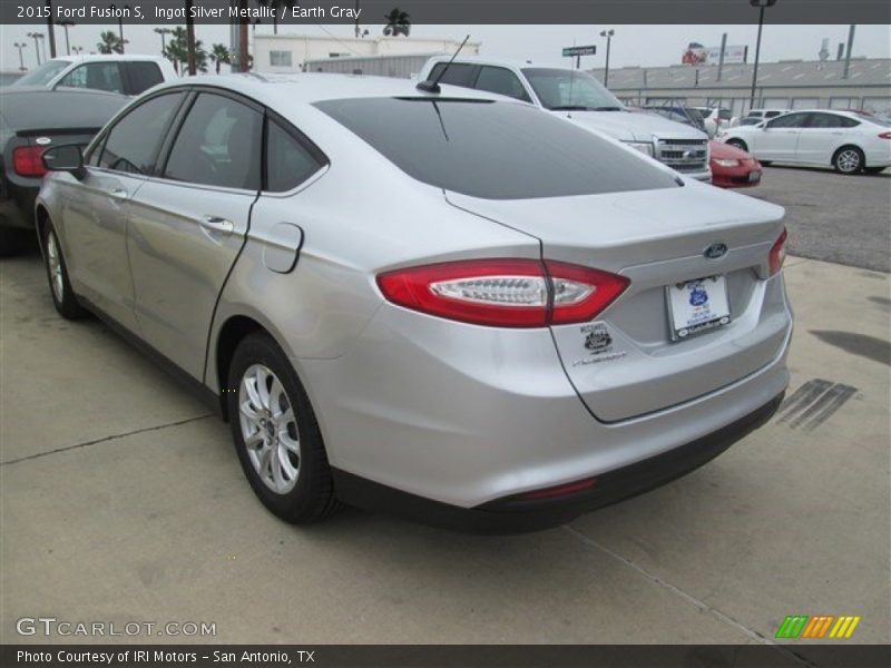 Ingot Silver Metallic / Earth Gray 2015 Ford Fusion S