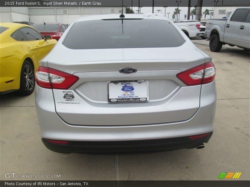 Ingot Silver Metallic / Earth Gray 2015 Ford Fusion S