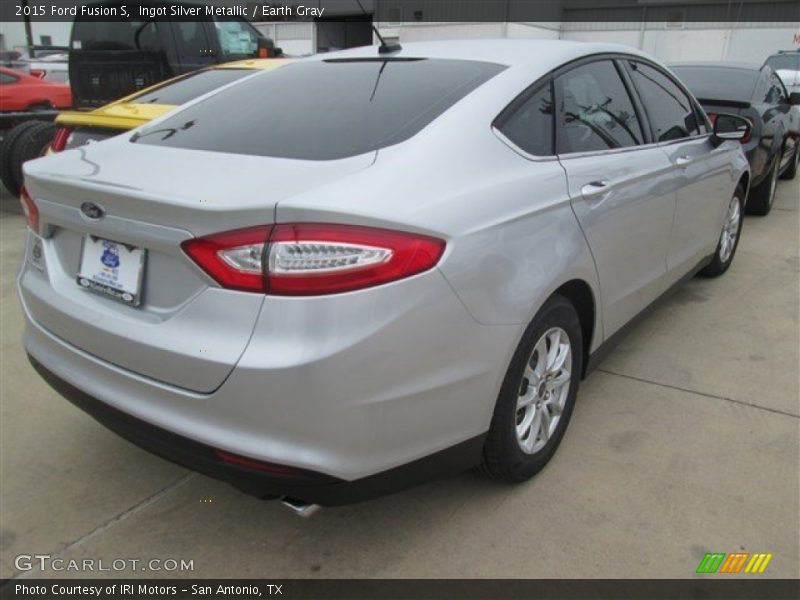 Ingot Silver Metallic / Earth Gray 2015 Ford Fusion S