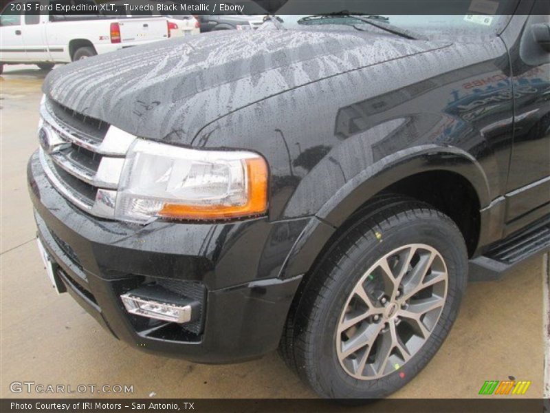 Tuxedo Black Metallic / Ebony 2015 Ford Expedition XLT