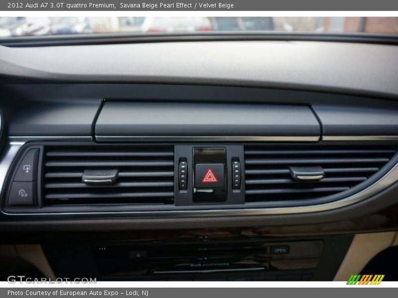Savana Beige Pearl Effect / Velvet Beige 2012 Audi A7 3.0T quattro Premium