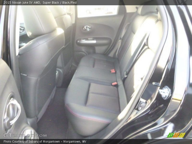 Super Black / Black/Red 2015 Nissan Juke SV AWD