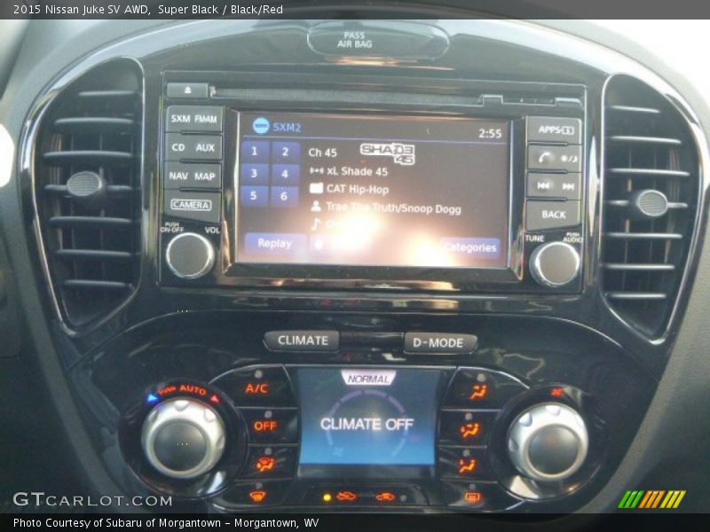 Super Black / Black/Red 2015 Nissan Juke SV AWD