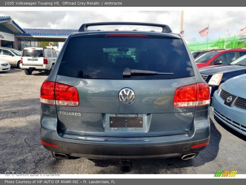 Offroad Grey Metallic / Anthracite 2005 Volkswagen Touareg V8