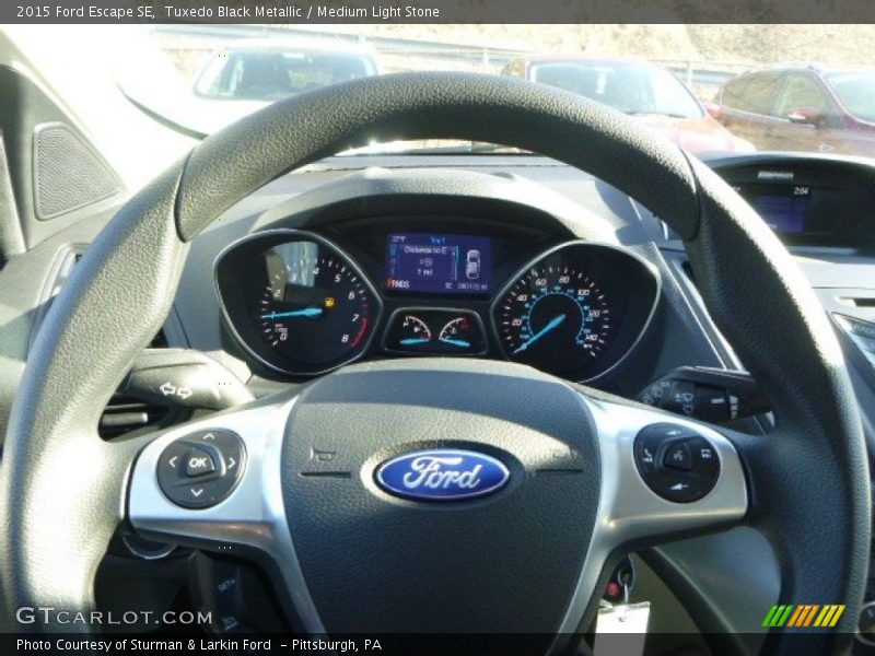 Tuxedo Black Metallic / Medium Light Stone 2015 Ford Escape SE