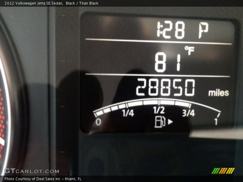Black / Titan Black 2012 Volkswagen Jetta SE Sedan