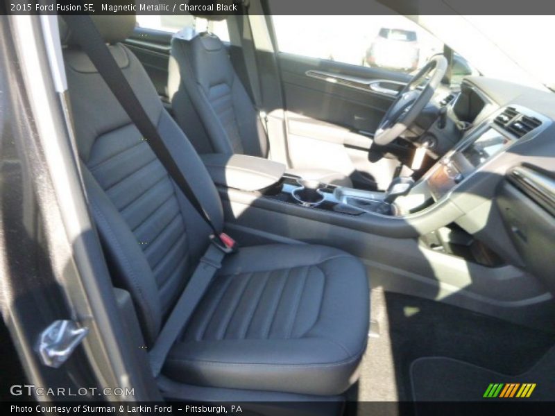 Magnetic Metallic / Charcoal Black 2015 Ford Fusion SE