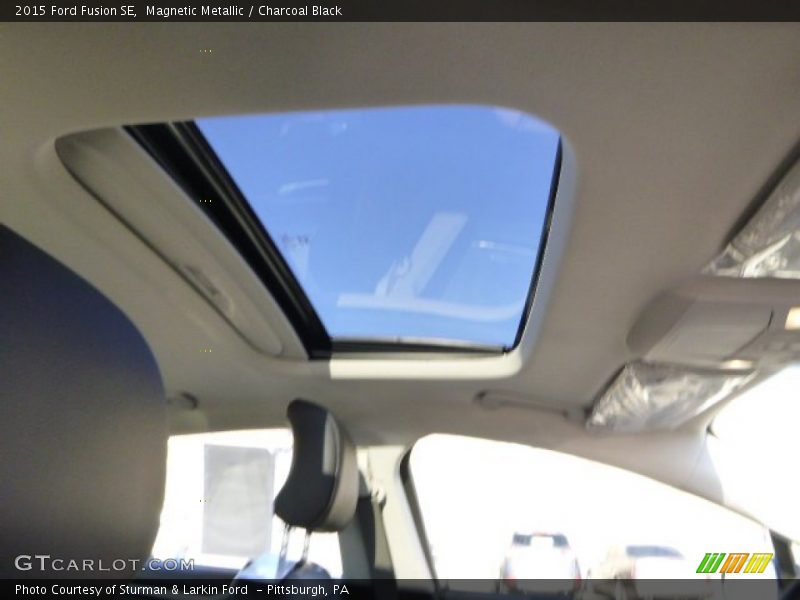 Magnetic Metallic / Charcoal Black 2015 Ford Fusion SE