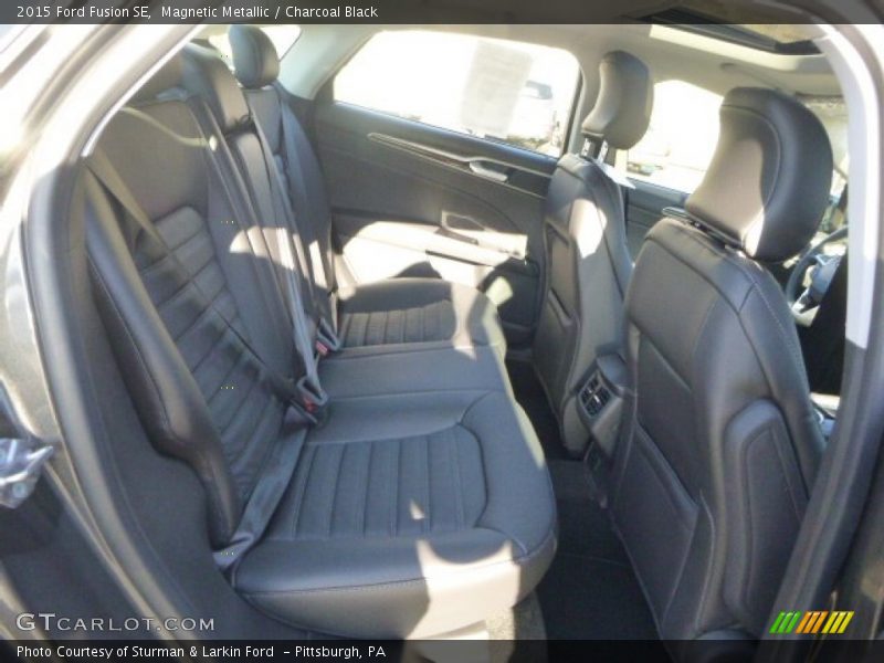 Magnetic Metallic / Charcoal Black 2015 Ford Fusion SE