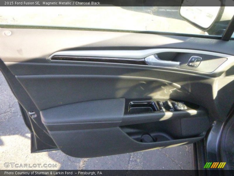 Magnetic Metallic / Charcoal Black 2015 Ford Fusion SE