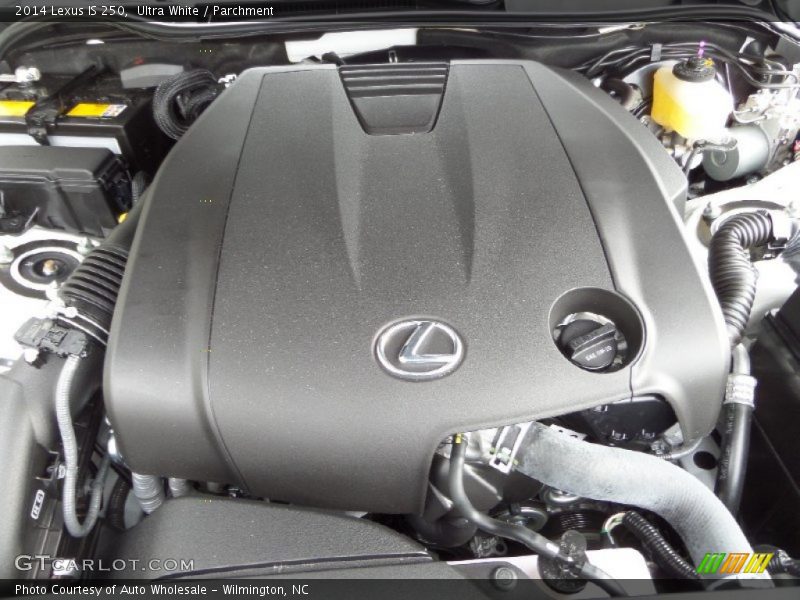Ultra White / Parchment 2014 Lexus IS 250