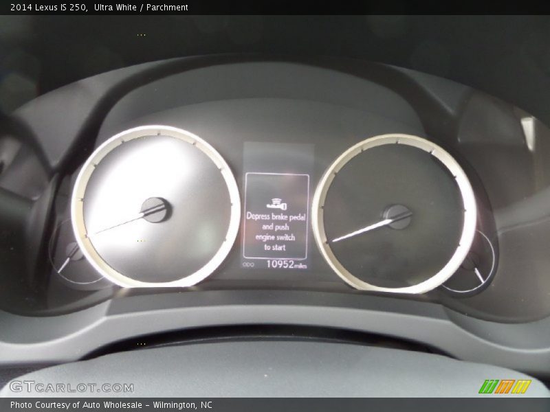 Ultra White / Parchment 2014 Lexus IS 250