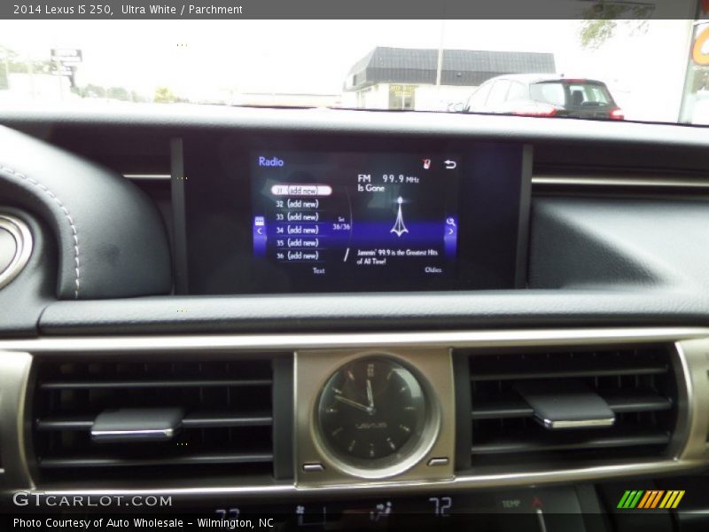 Ultra White / Parchment 2014 Lexus IS 250