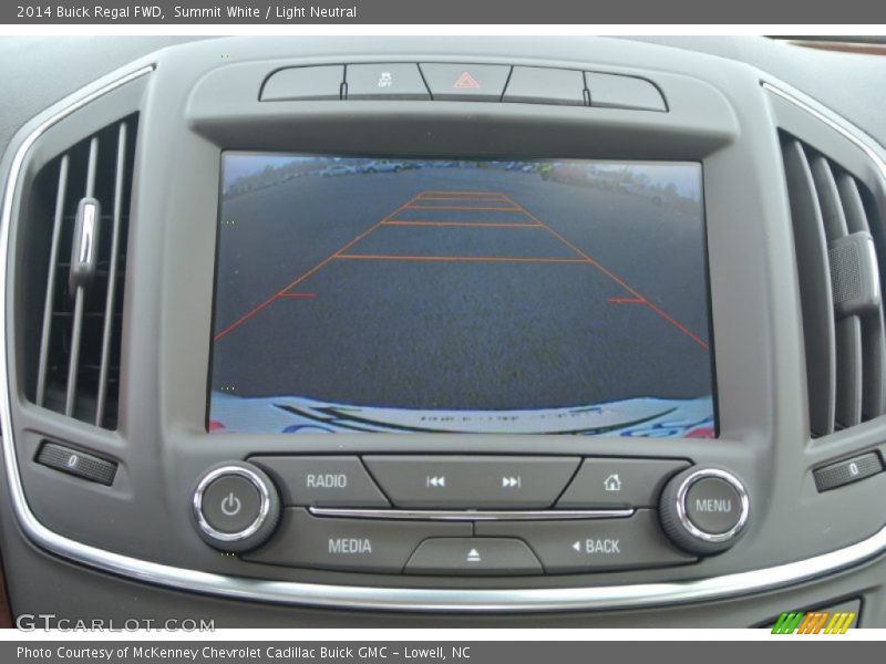 Summit White / Light Neutral 2014 Buick Regal FWD
