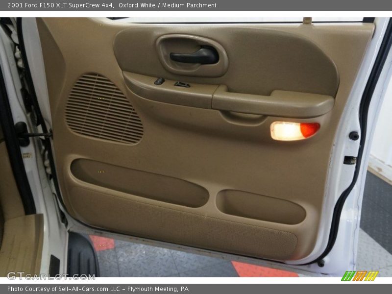 Oxford White / Medium Parchment 2001 Ford F150 XLT SuperCrew 4x4
