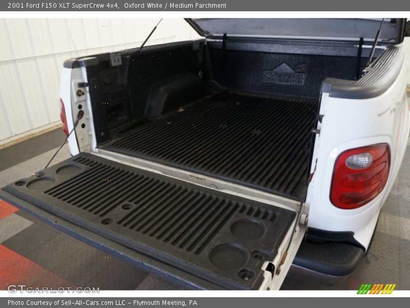 Oxford White / Medium Parchment 2001 Ford F150 XLT SuperCrew 4x4