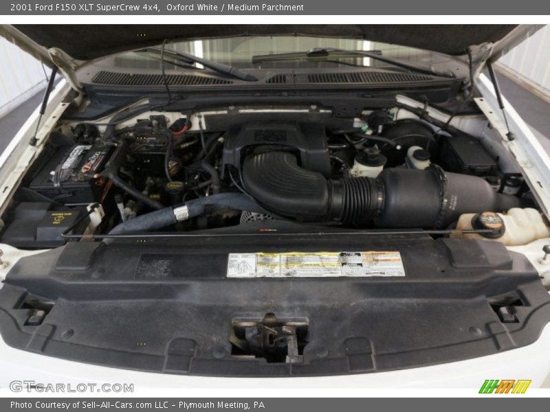 Oxford White / Medium Parchment 2001 Ford F150 XLT SuperCrew 4x4