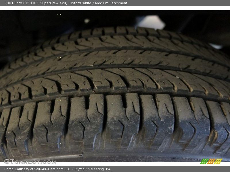 Oxford White / Medium Parchment 2001 Ford F150 XLT SuperCrew 4x4