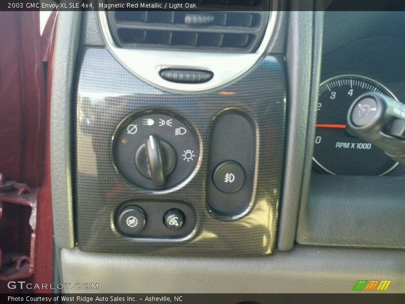 Magnetic Red Metallic / Light Oak 2003 GMC Envoy XL SLE 4x4