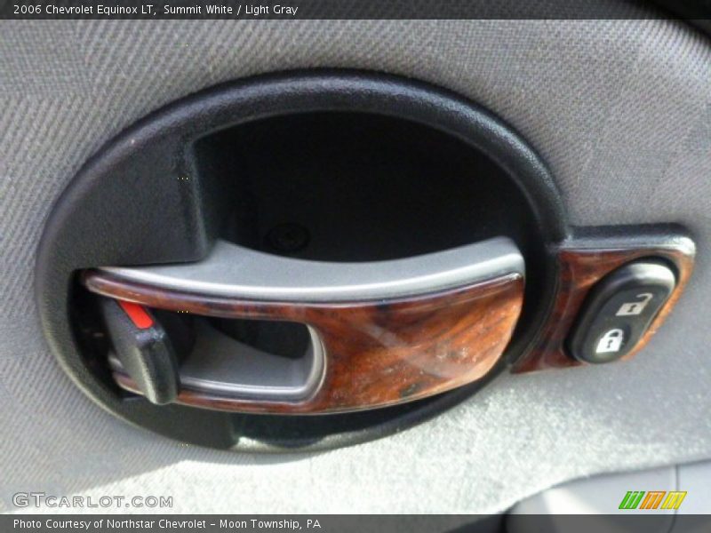 Summit White / Light Gray 2006 Chevrolet Equinox LT