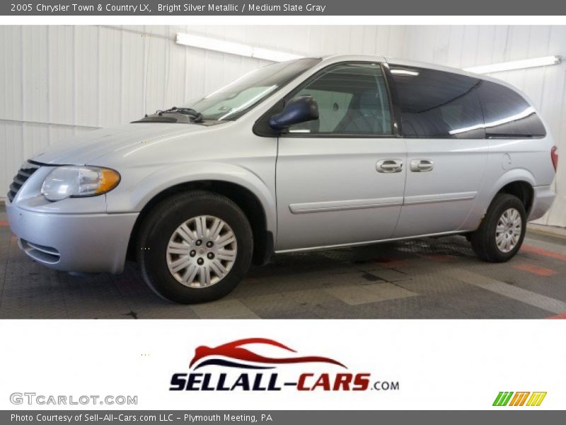 Bright Silver Metallic / Medium Slate Gray 2005 Chrysler Town & Country LX