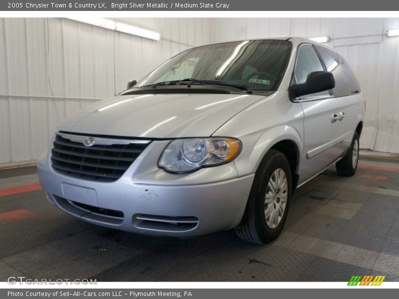 Bright Silver Metallic / Medium Slate Gray 2005 Chrysler Town & Country LX