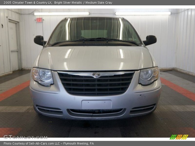 Bright Silver Metallic / Medium Slate Gray 2005 Chrysler Town & Country LX