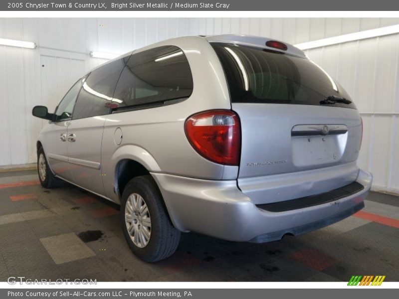 Bright Silver Metallic / Medium Slate Gray 2005 Chrysler Town & Country LX