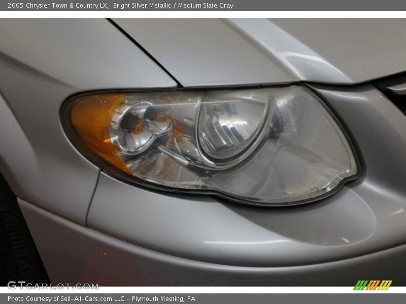 Bright Silver Metallic / Medium Slate Gray 2005 Chrysler Town & Country LX