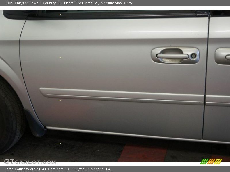 Bright Silver Metallic / Medium Slate Gray 2005 Chrysler Town & Country LX