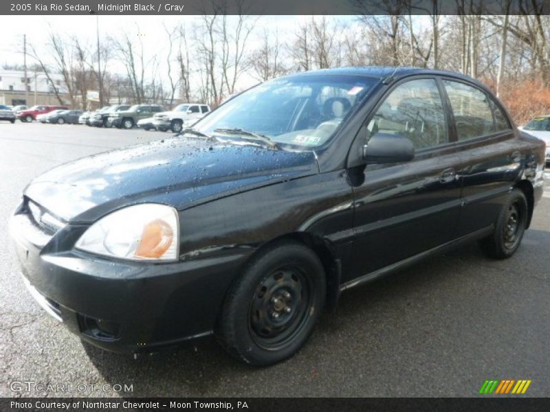 Midnight Black / Gray 2005 Kia Rio Sedan