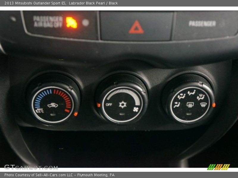 Labrador Black Pearl / Black 2013 Mitsubishi Outlander Sport ES