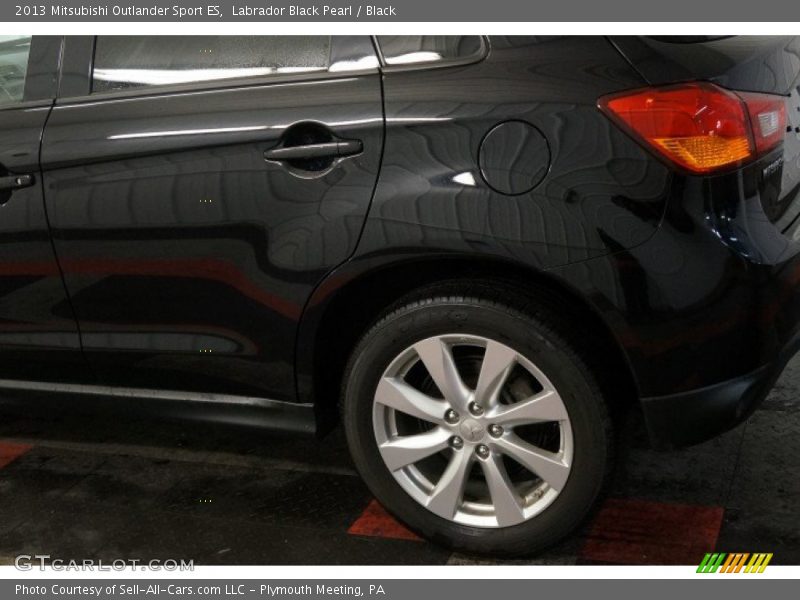 Labrador Black Pearl / Black 2013 Mitsubishi Outlander Sport ES