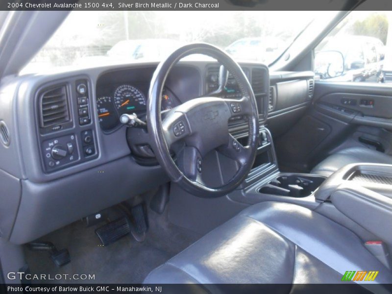 Silver Birch Metallic / Dark Charcoal 2004 Chevrolet Avalanche 1500 4x4