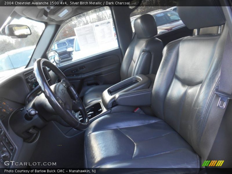 Silver Birch Metallic / Dark Charcoal 2004 Chevrolet Avalanche 1500 4x4