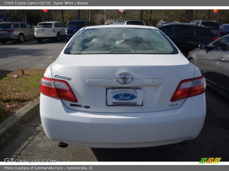 Super White / Bisque 2009 Toyota Camry XLE V6
