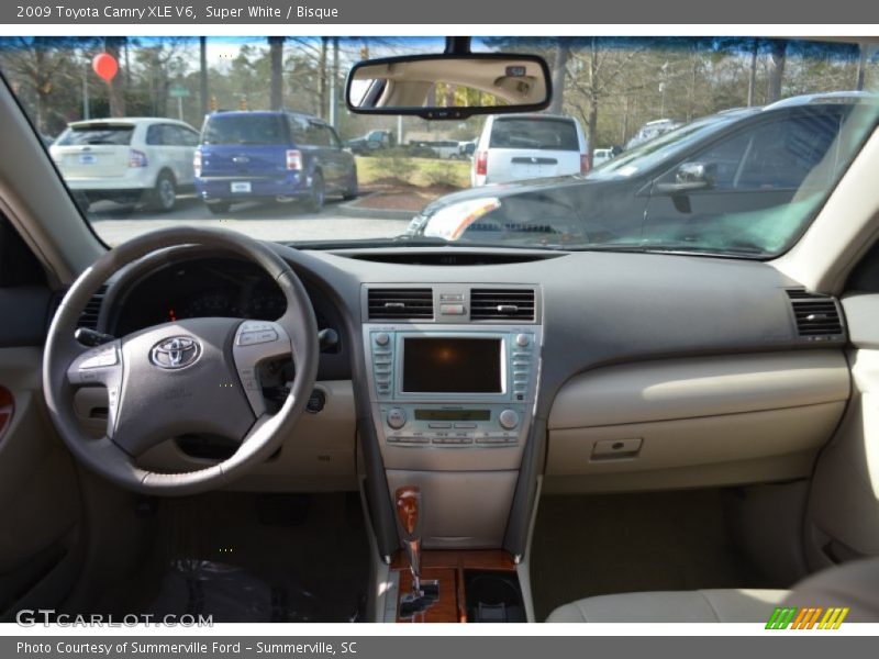 Super White / Bisque 2009 Toyota Camry XLE V6