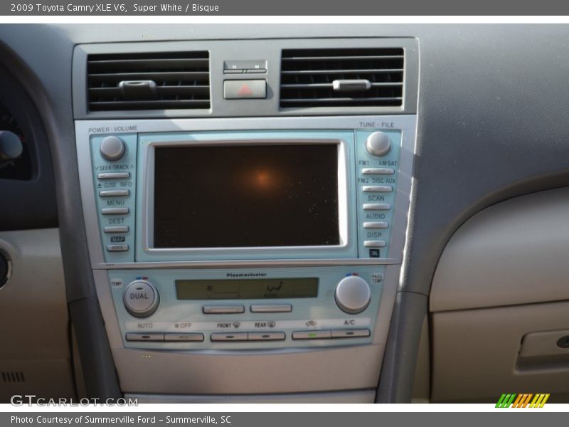 Super White / Bisque 2009 Toyota Camry XLE V6