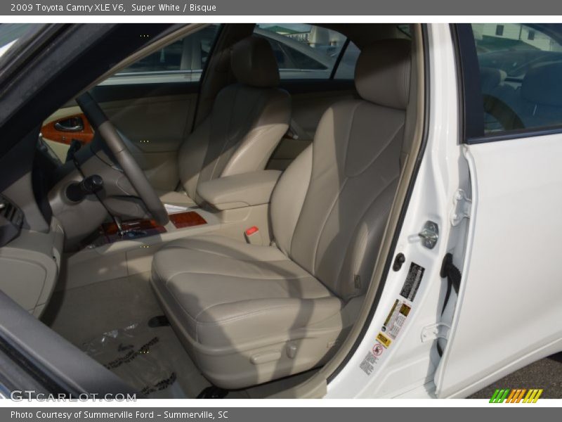 Super White / Bisque 2009 Toyota Camry XLE V6