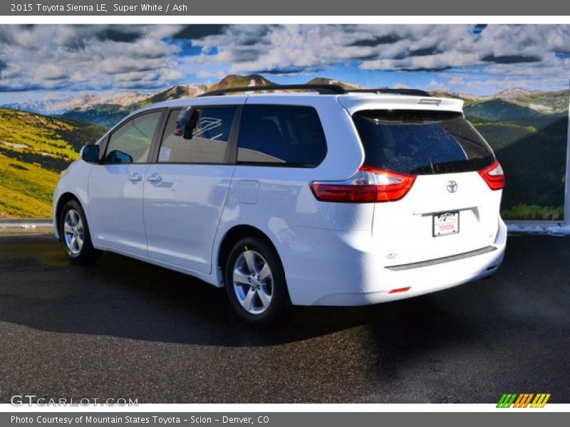 Super White / Ash 2015 Toyota Sienna LE