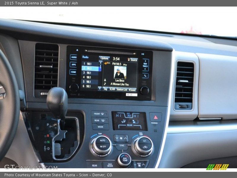 Super White / Ash 2015 Toyota Sienna LE