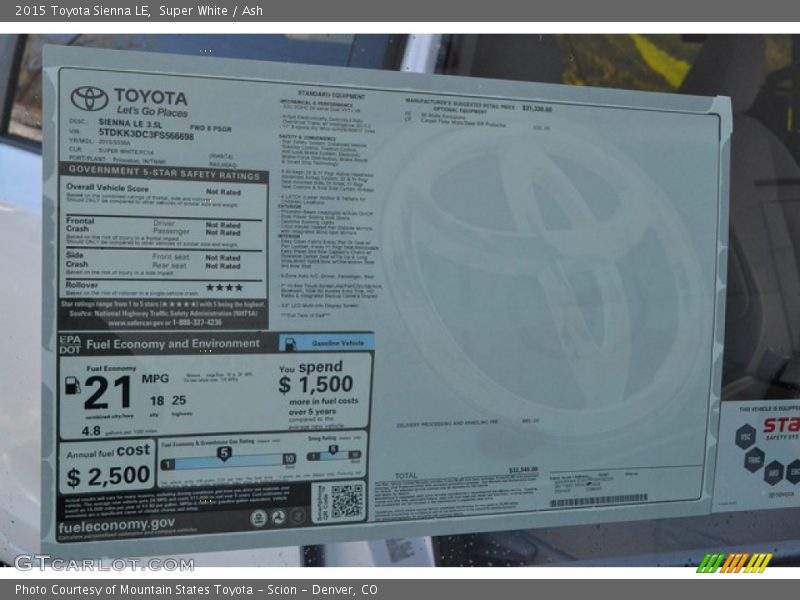 Super White / Ash 2015 Toyota Sienna LE