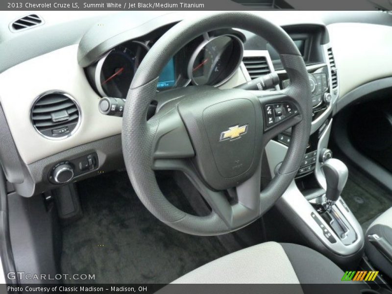 Summit White / Jet Black/Medium Titanium 2013 Chevrolet Cruze LS